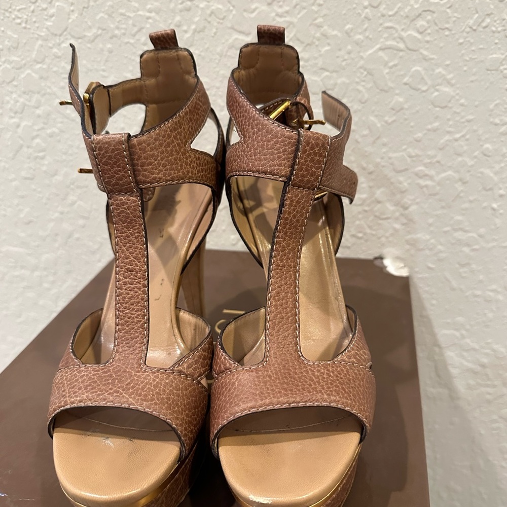 Gucci platforms sz 38.5🌟